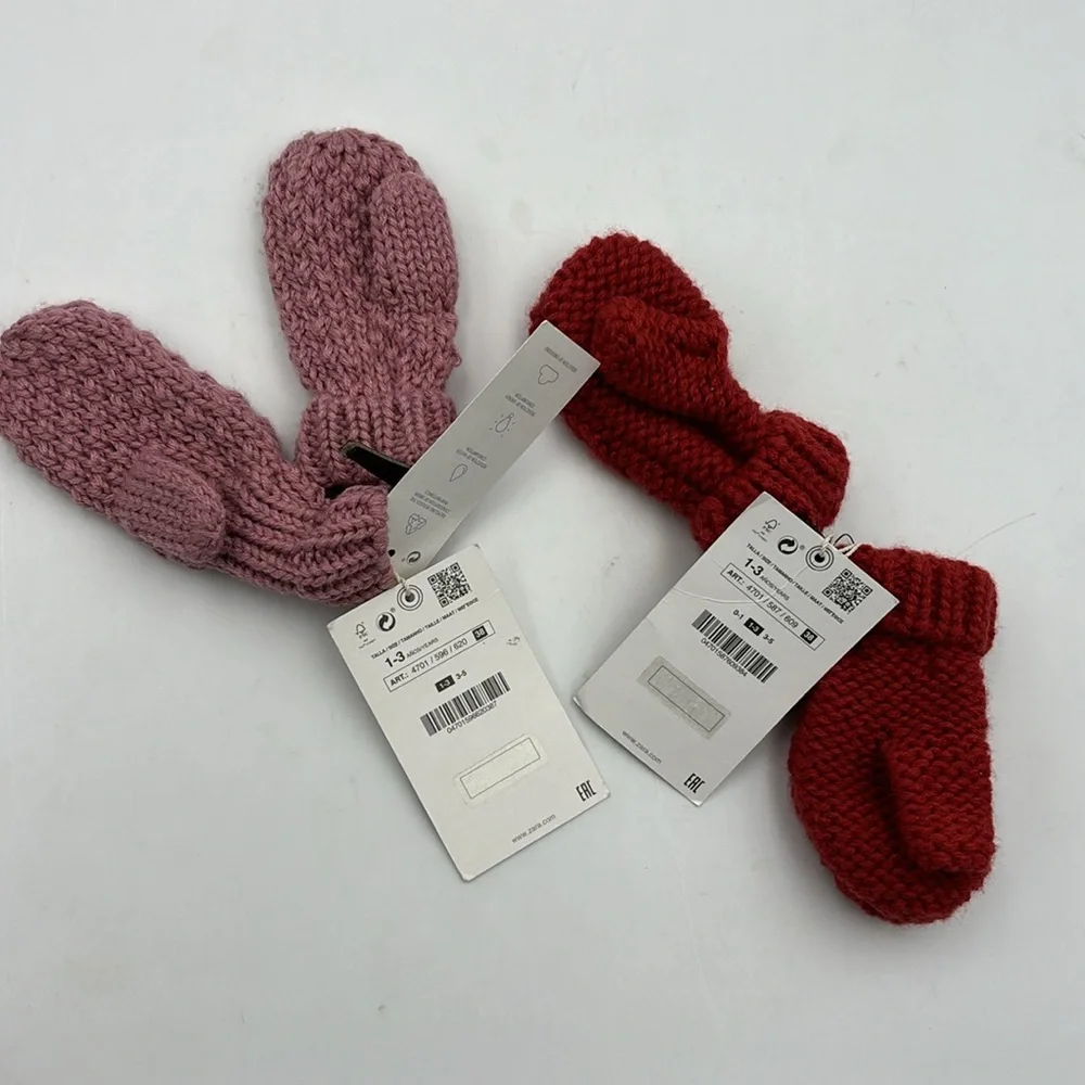 Zara Toddler Mittens 2 Pair